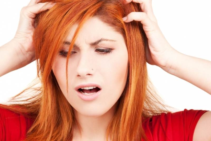 Зуд кожи головы при аллергии на краску для волос Зуд кожи головы при аллергии на краску для волос